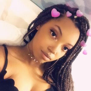 Meet your Posher, Bria